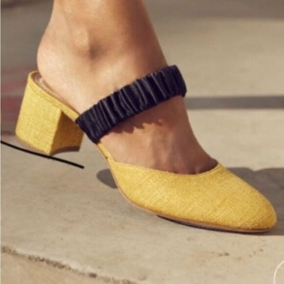 Chloe Gosselin Yellow Burlap Block Heel Olea Contrast Strap Mule 39 - Picture 1 of 10